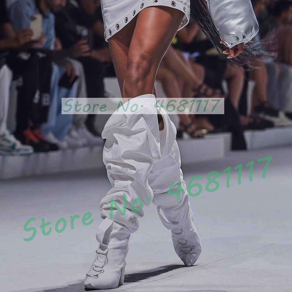Белые свободные плиссированные – обзор и цена Wide Fit Heels